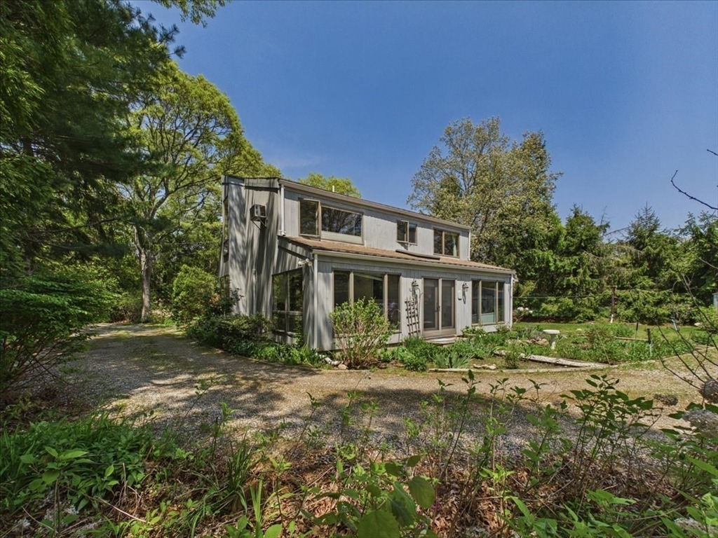621 Locustfield Road Falmouth, MA 02536 - Photo 2 of 41