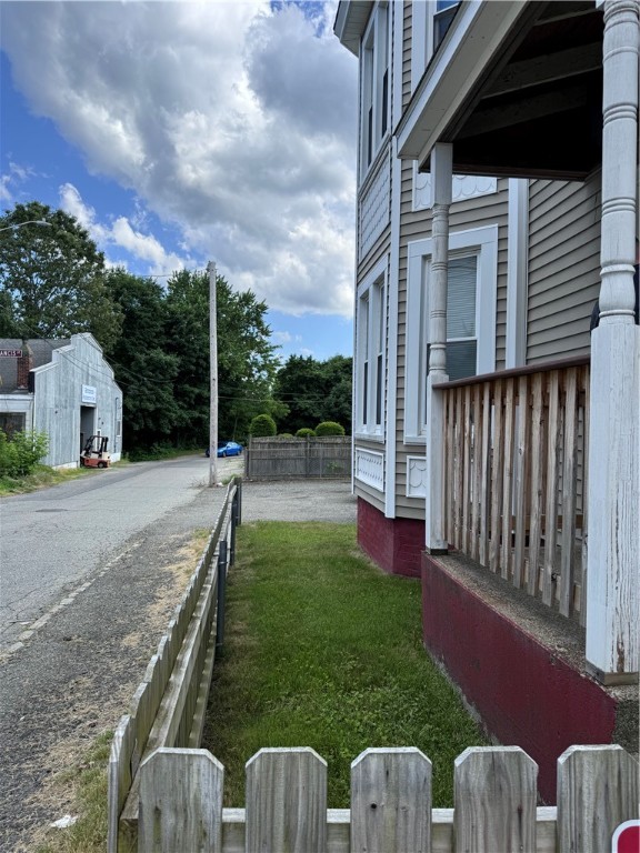 47 Kindergarten Street Woonsocket, RI 02895 - Photo 11 of 40