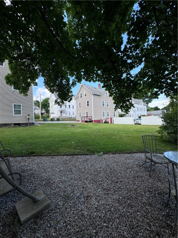 47 Kindergarten Street Woonsocket, RI 02895 - Photo 12 of 40