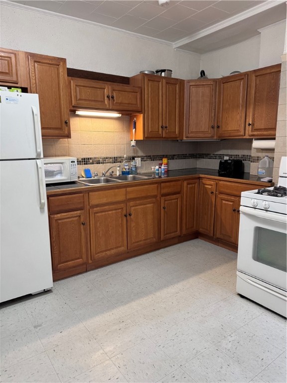 47 Kindergarten Street Woonsocket, RI 02895 - Photo 28 of 40