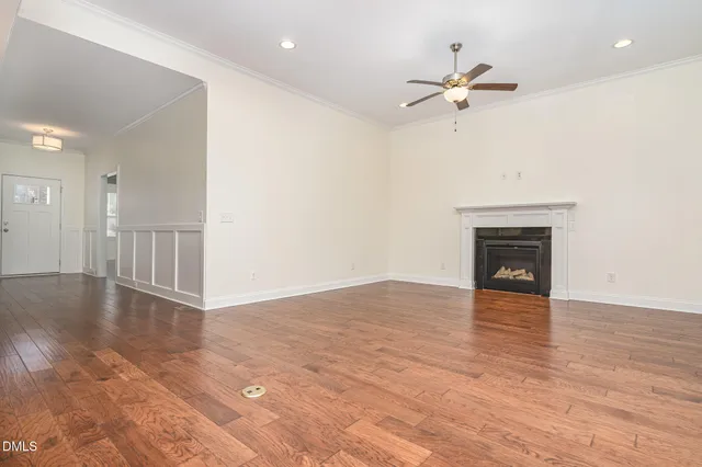 a view of a living room