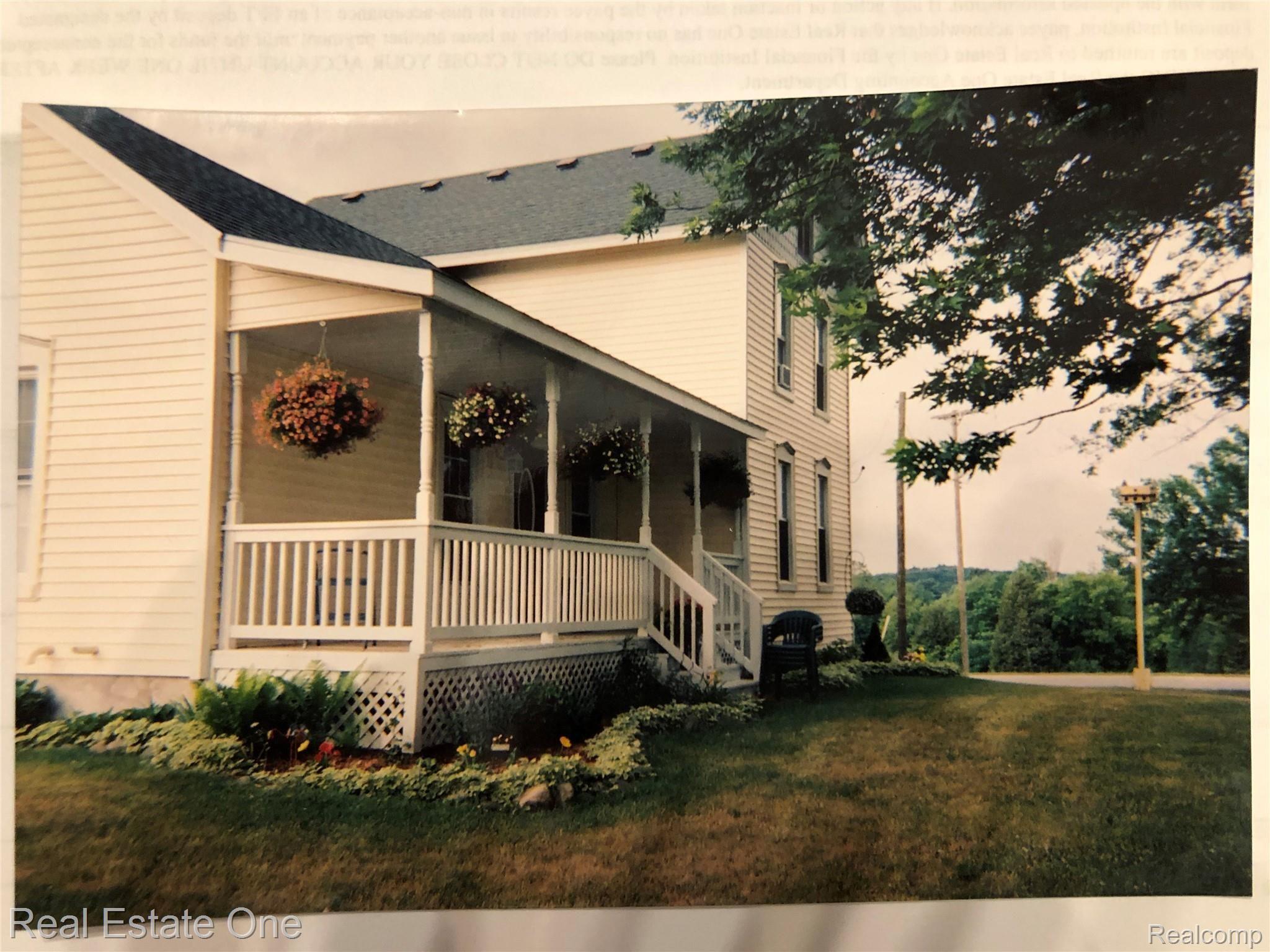 8793 Pinckney Road Pinckney, MI 48169 - Photo 22 of 28 IMG_3091.JPG