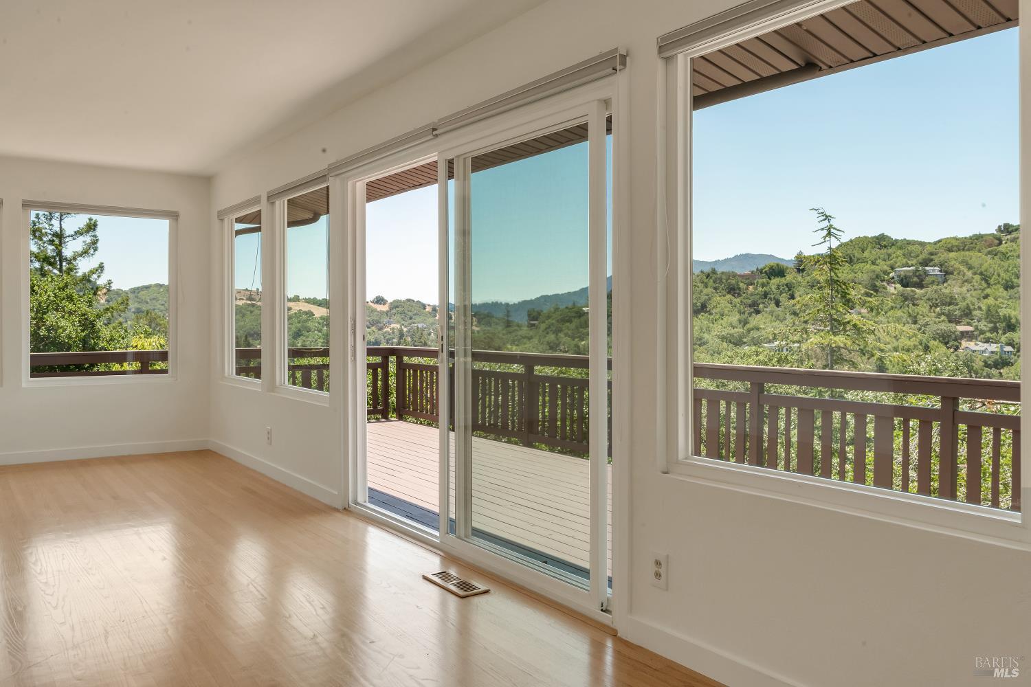 77 Martling Road San Anselmo, CA 94960 - Photo 14 of 40