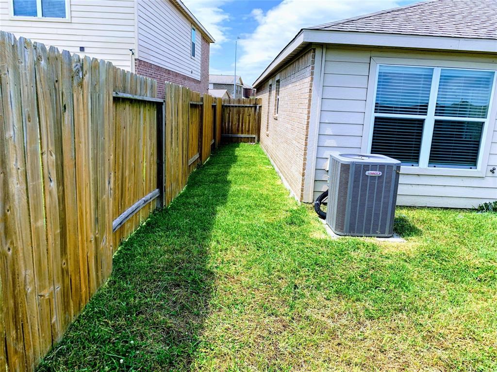 1854 Opal Peach Drive Rosharon, TX 77583 - Photo 24 of 27