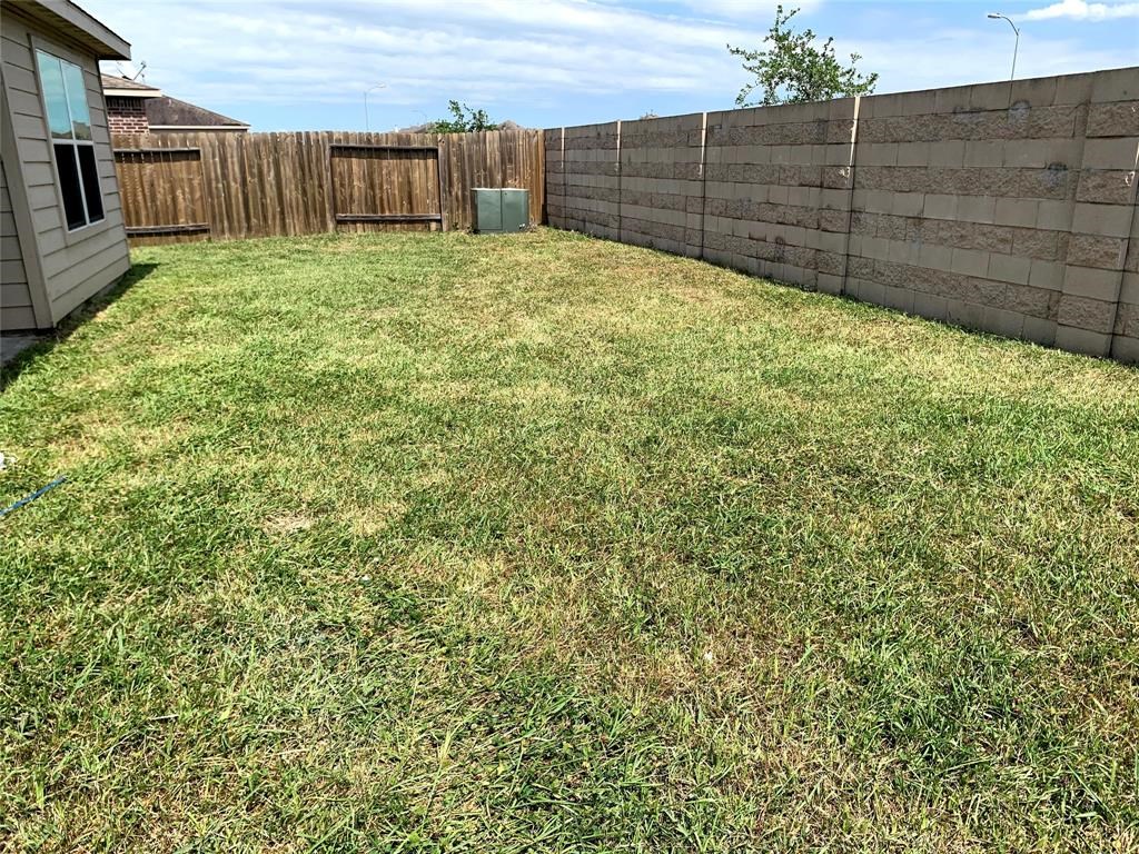 1854 Opal Peach Drive Rosharon, TX 77583 - Photo 25 of 27