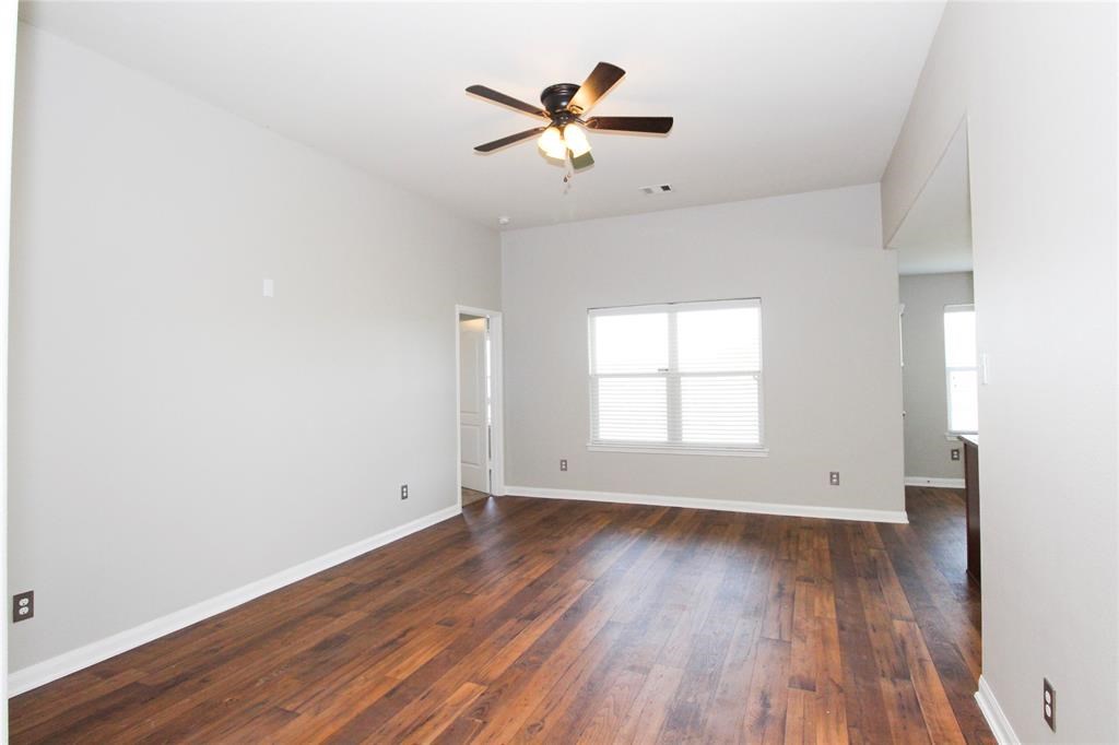 1854 Opal Peach Drive Rosharon, TX 77583 - Photo 6 of 27