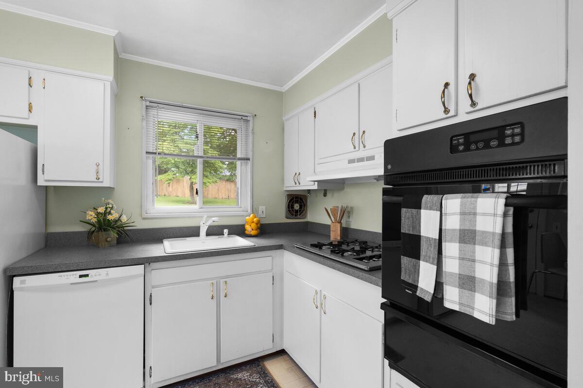 12808 Bushey Drive Silver Spring, MD 20906 - Photo 15 of 54 Gallery Image 15