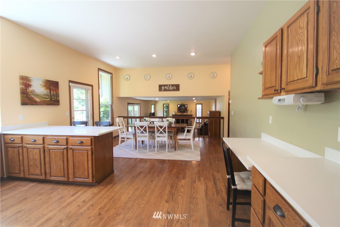 18309 155th Place Southeast Renton, WA 98058 - Photo 9 of 26 Gallery Image 9