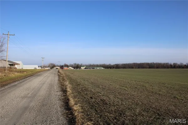 $99,900 | 5 Sharps Place, Perry, MO 63462