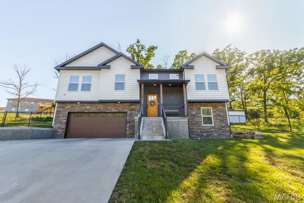 $444,900 | 21739 Lomax Drive, Waynesville, MO 65583