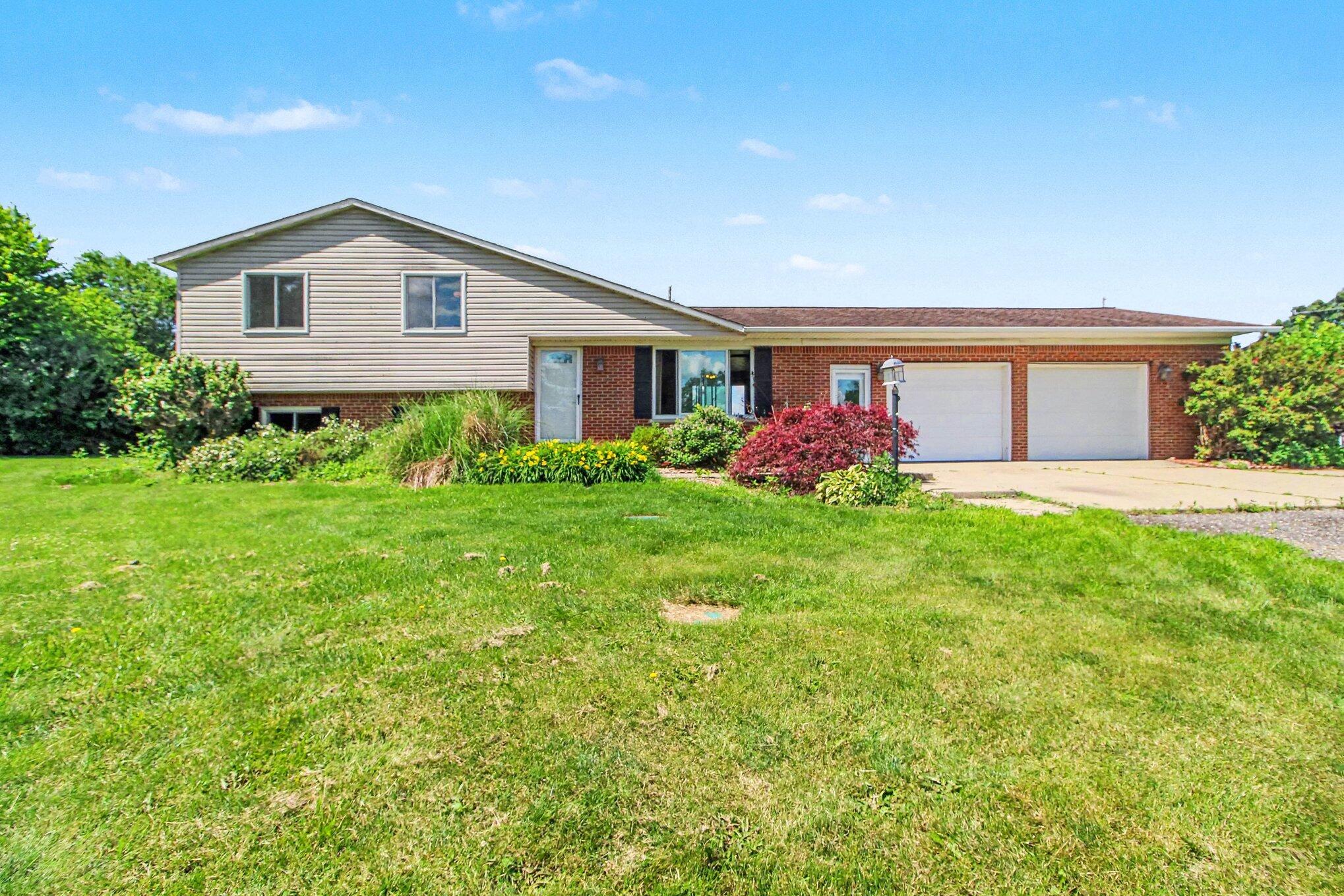 5601 Dexter-Pinckney Road Dexter, MI 48130 - Photo 30 of 33 002_file_1922