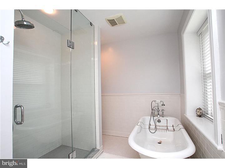 425 Newbold Road Jenkintown, PA 19046 - Photo 15 of 25 Master Bathroom