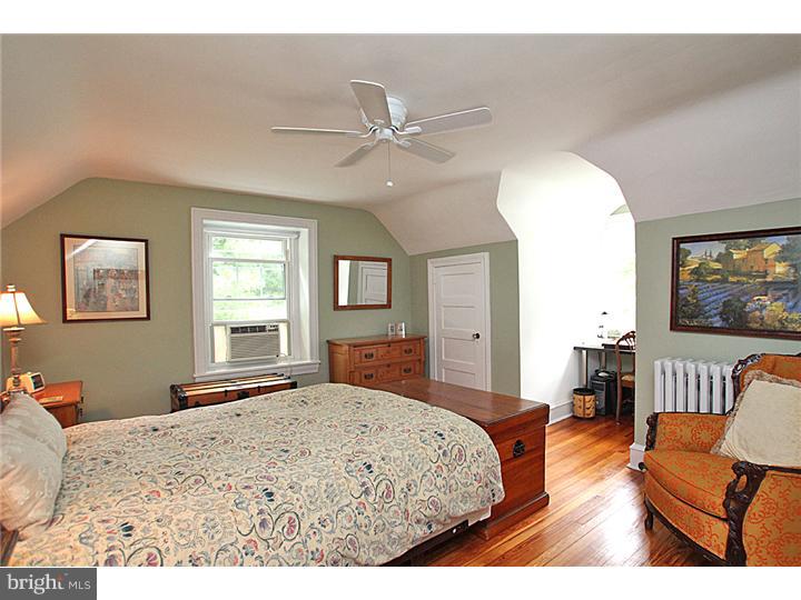 425 Newbold Road Jenkintown, PA 19046 - Photo 17 of 25 Bedroom 2