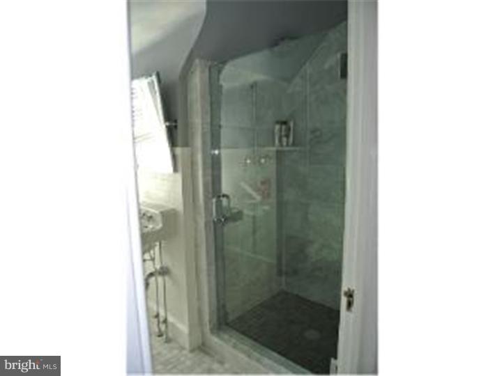 425 Newbold Road Jenkintown, PA 19046 - Photo 20 of 25 Bathroom
