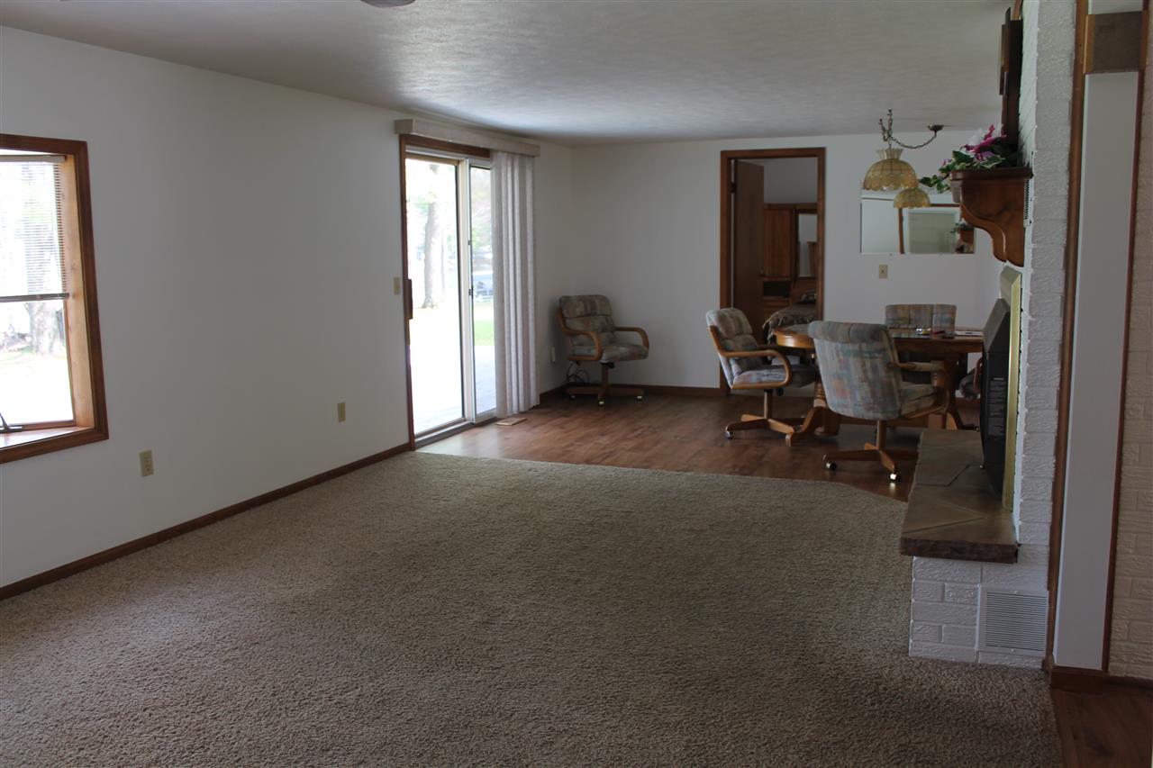 3660 Pineland Point Gladwin, MI 48624 - Photo 15 of 31 1860748-14.JPG