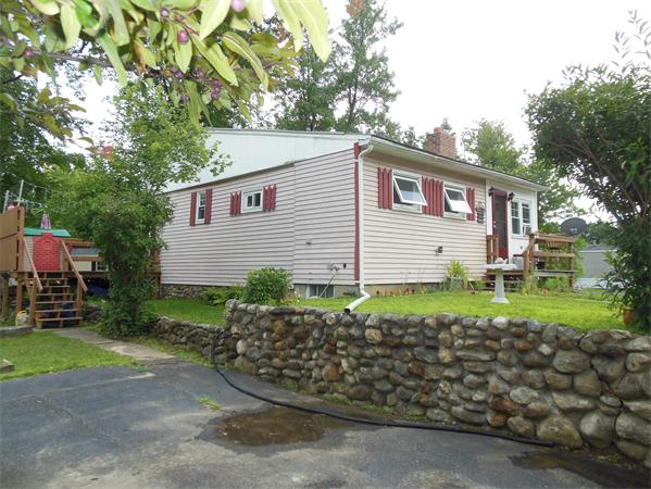49 Acadia Road Gardner, MA 01440 - Photo 2 of 11 Gallery Image 2