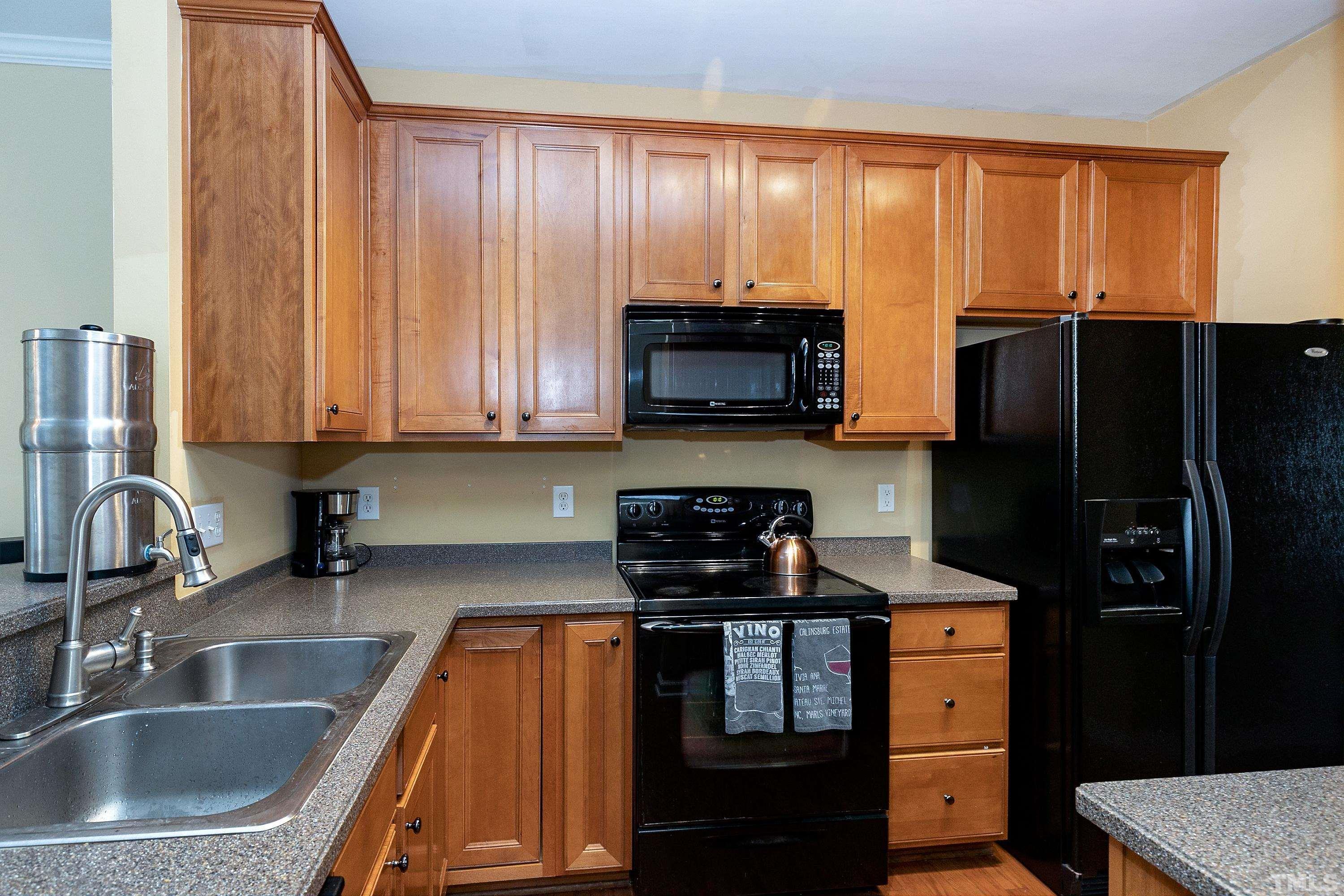 5319 Silver Moon Lane Raleigh, NC 27606 - Photo 5 of 28 Gallery Image 5