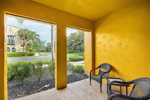 $350,000 | 9064 Capistrano Street North, Unit 5004, Naples, FL 34113