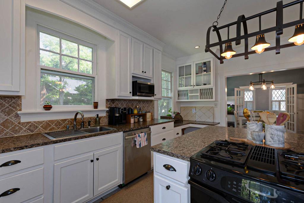 1205 Munro Avenue Columbus, GA 31906 - Photo 14 of 51 Kitchen
