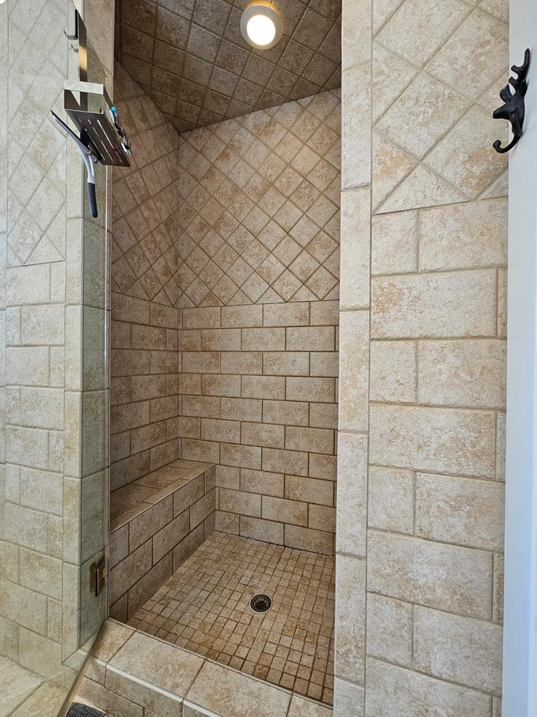 1205 Munro Avenue Columbus, GA 31906 - Photo 32 of 51 Primary Ensuite Bath