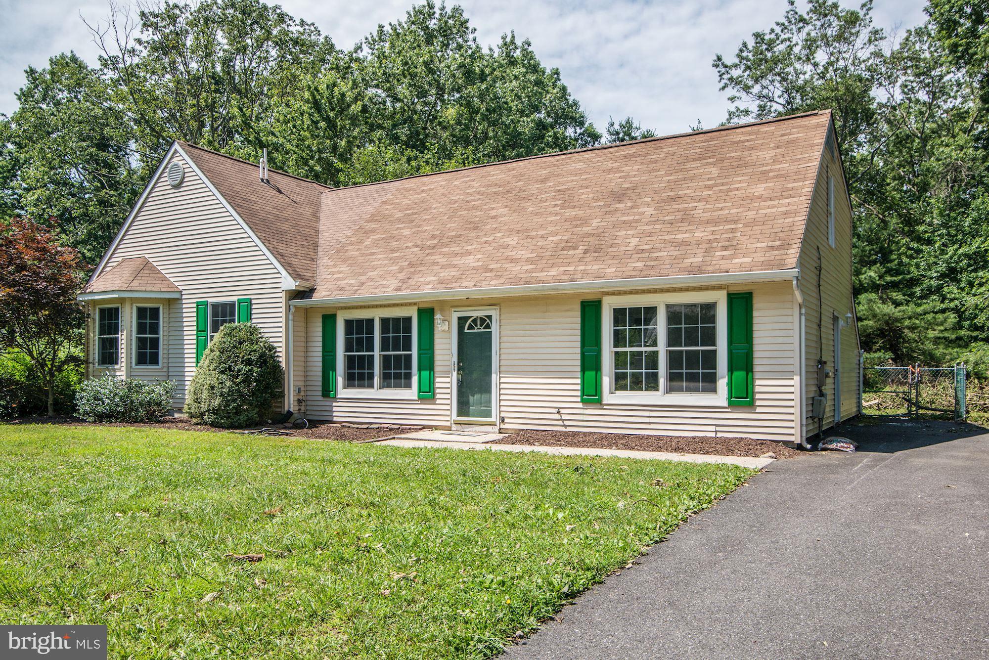 13 Centennial Road Sicklerville, NJ 08081 - Photo 3 of 42