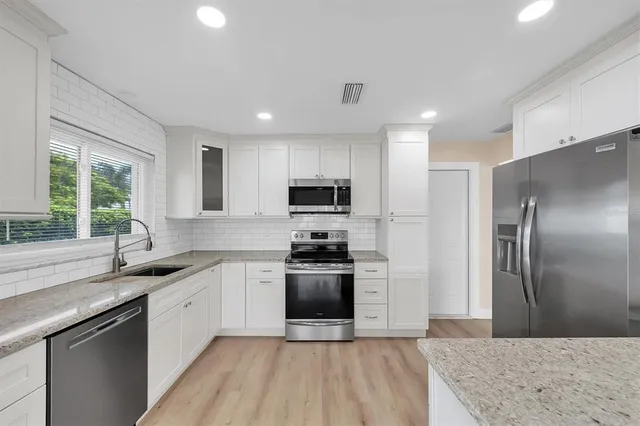 $3,500 | 315 Buttonwood Lane, Largo, FL 33770