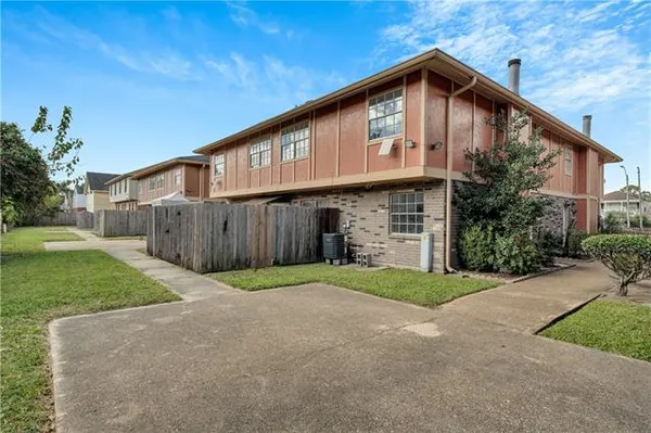 $1,600 | 5799 Tullis Drive, New Orleans, LA 70131