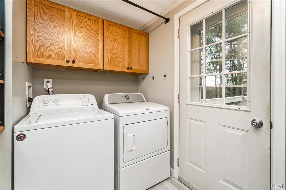 3246 Love Road Northampton, PA 18067 - Photo 14 of 36 Laundry beside kitchen.