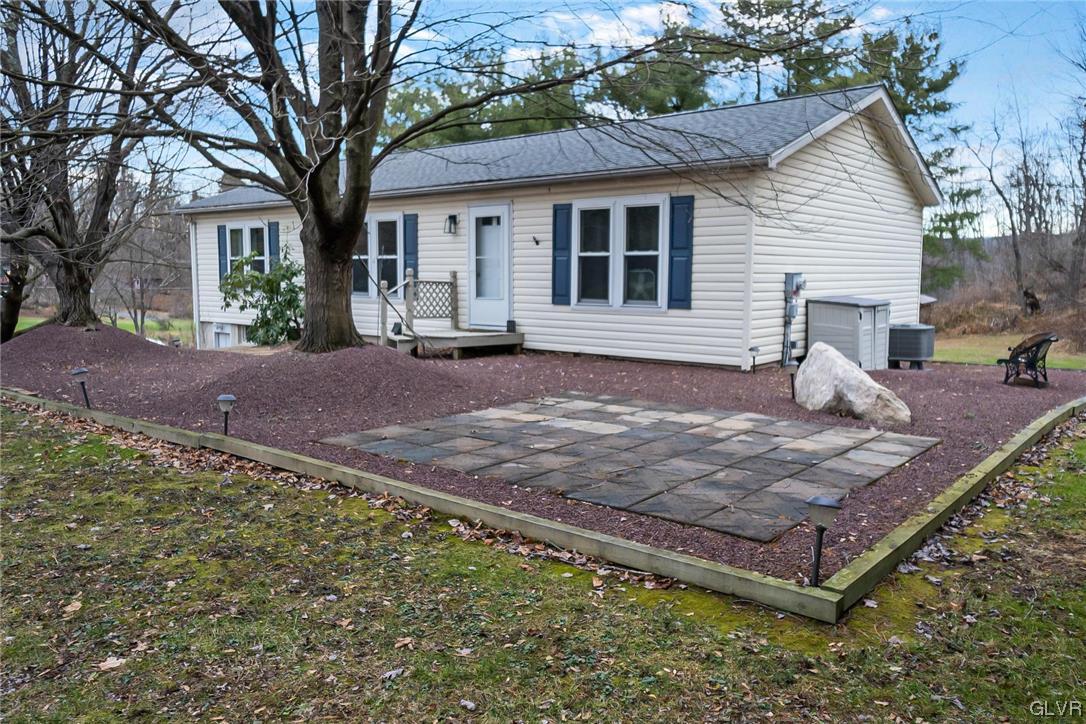 3246 Love Road Northampton, PA 18067 - Photo 3 of 36 Gallery Image 3