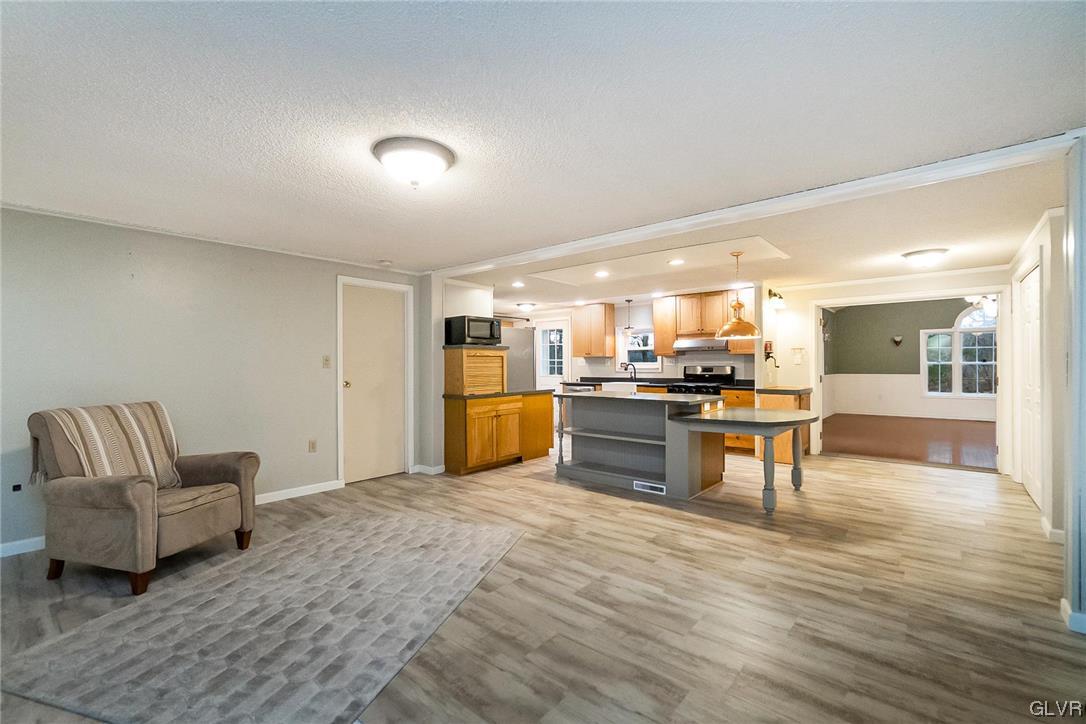 3246 Love Road Northampton, PA 18067 - Photo 4 of 36 Gallery Image 4