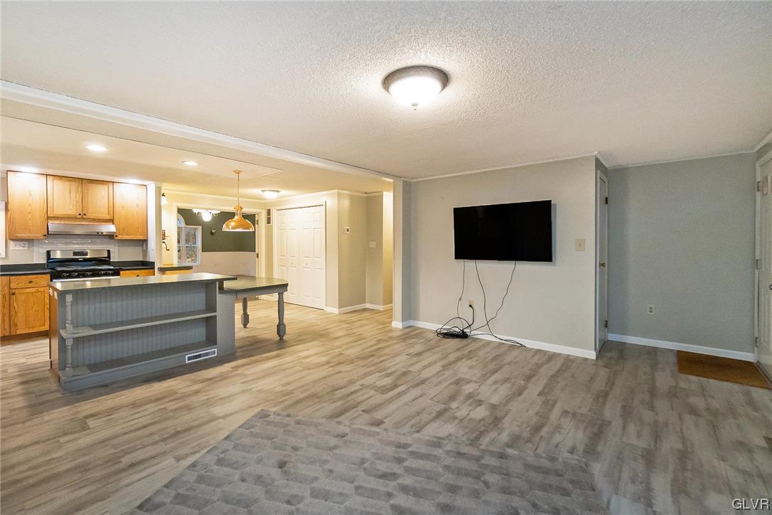 3246 Love Road Northampton, PA 18067 - Photo 7 of 36 Gallery Image 7