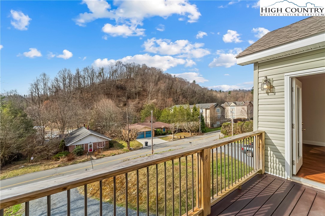 262 Old Bristol Road Boone, NC 28607 - Photo 24 of 38 a view of a street from a balcony