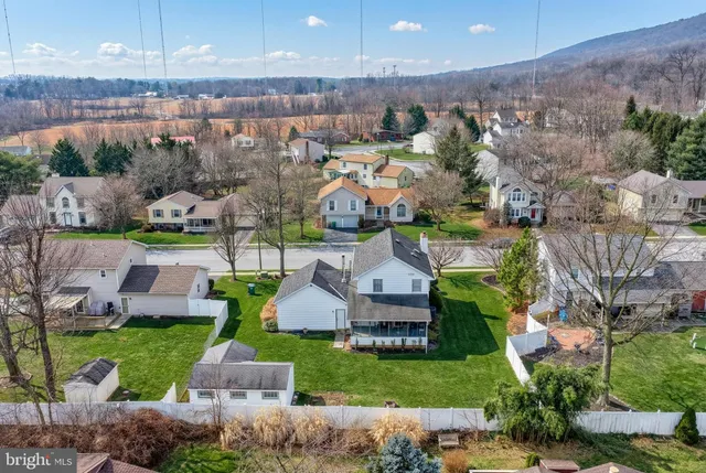 $384,900 | 118 Mountain View Drive, Enola, PA 17025