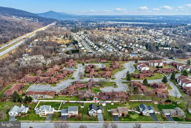 $384,900 | 118 Mountain View Drive, Enola, PA 17025