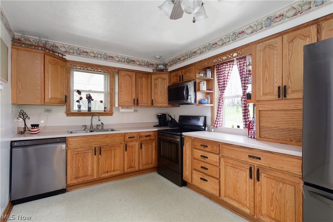 15901 Fink Road Kensington, OH 44427 - Photo 3 of 28