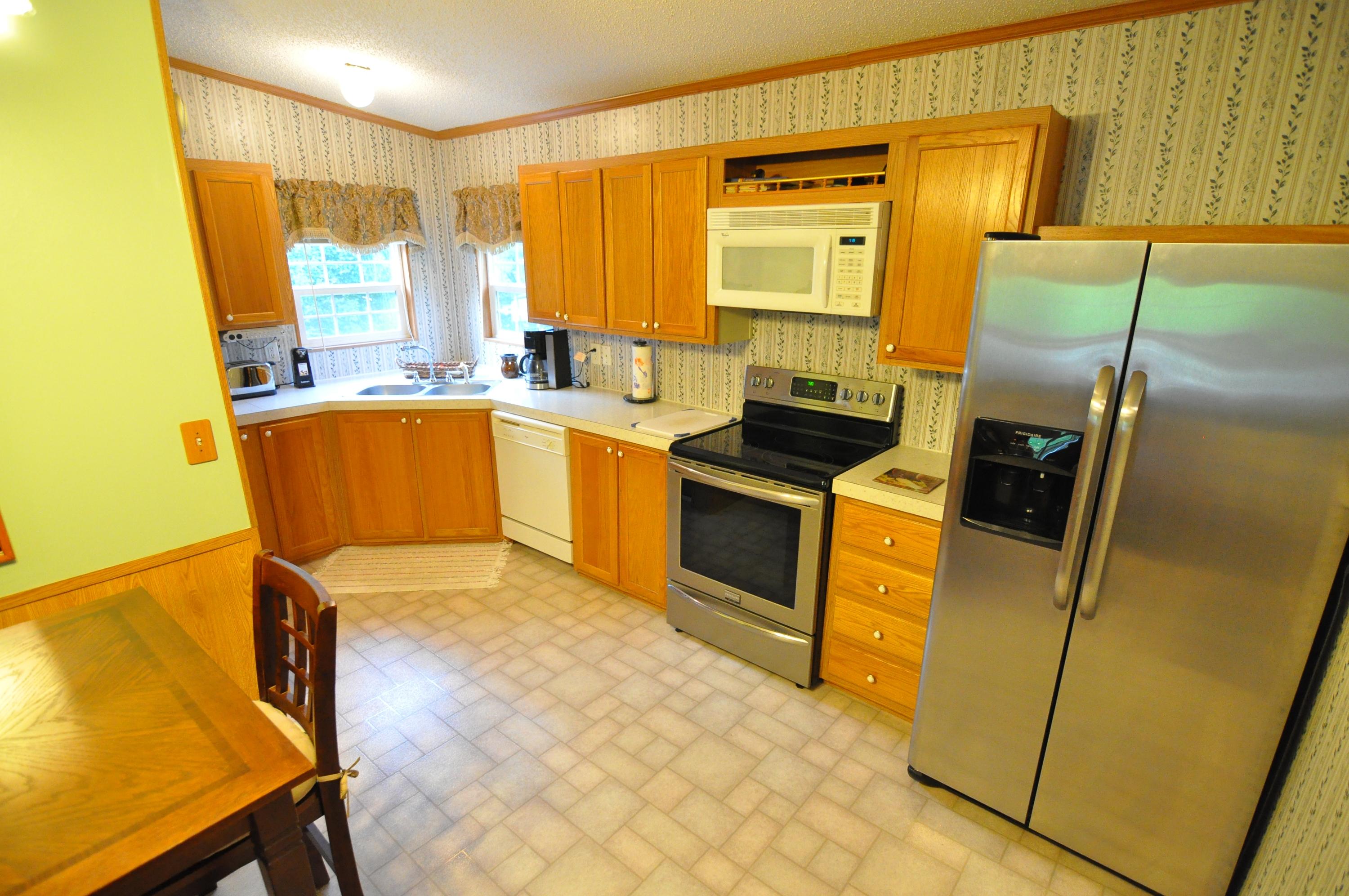 1227 Alleghany Spring Road Shawsville, VA 24162 - Photo 4 of 39 Kitchen