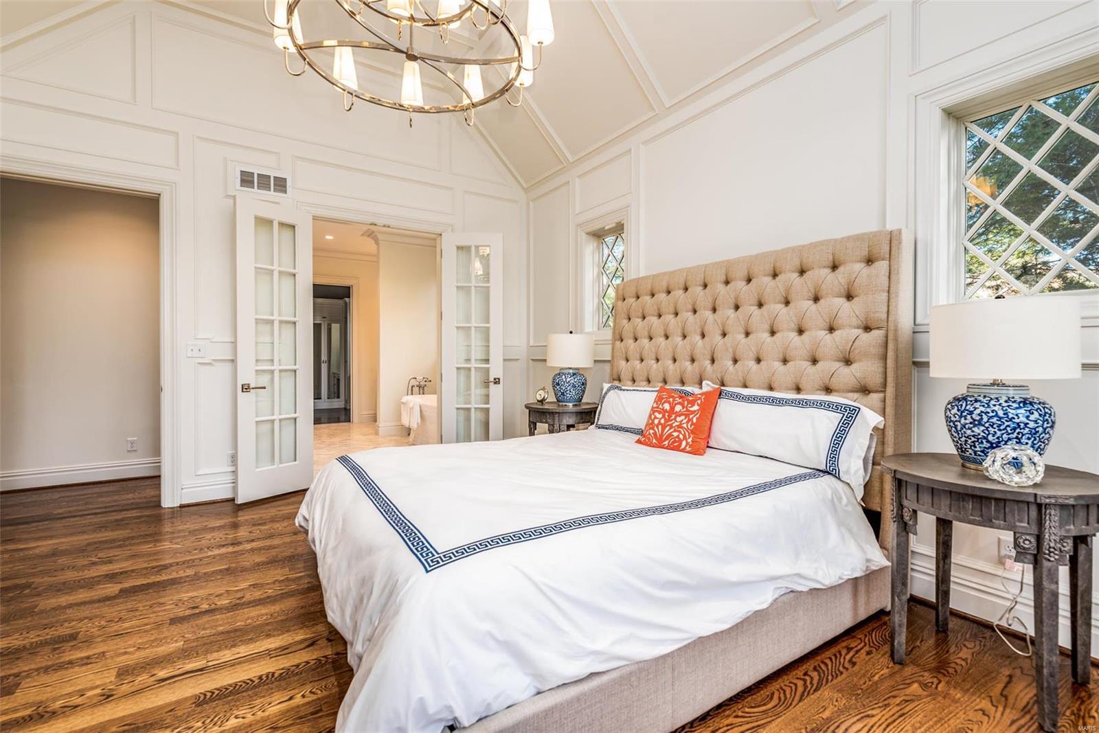 1926 South Mason Road St. Louis, MO 63131 - Photo 11 of 61