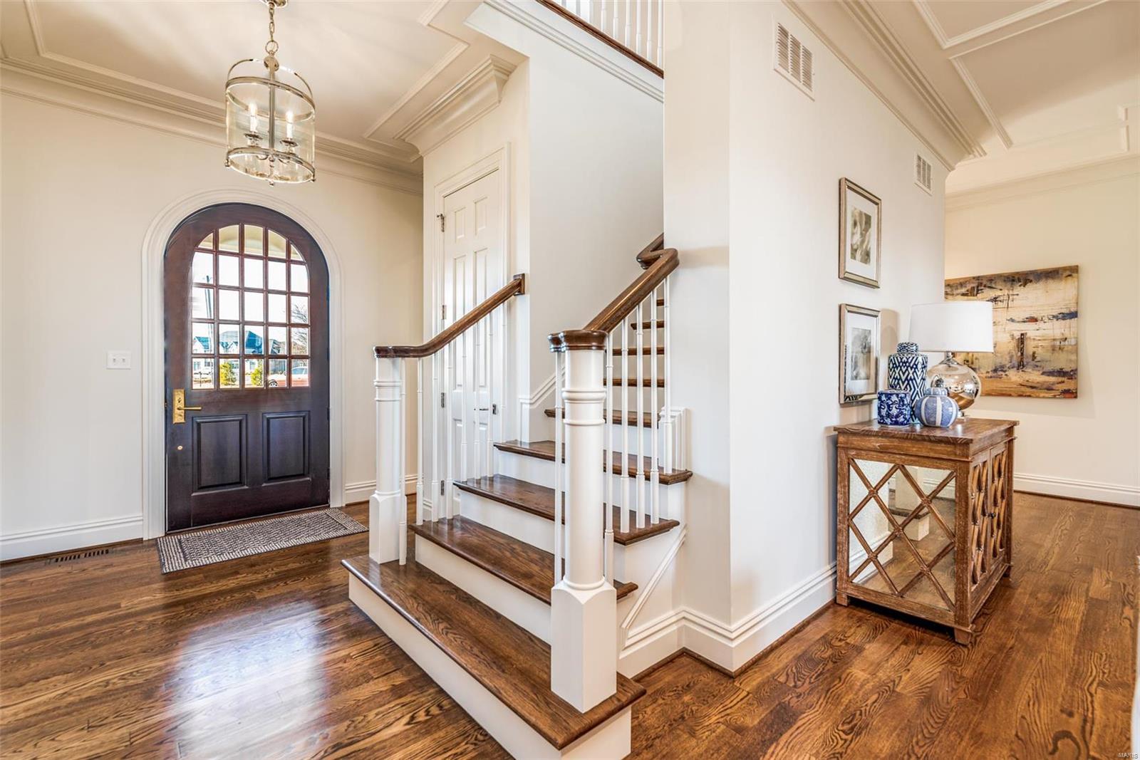 1926 South Mason Road St. Louis, MO 63131 - Photo 2 of 61