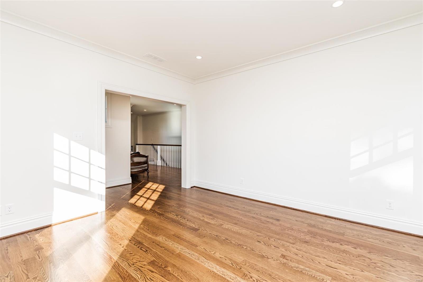 1926 South Mason Road St. Louis, MO 63131 - Photo 33 of 61