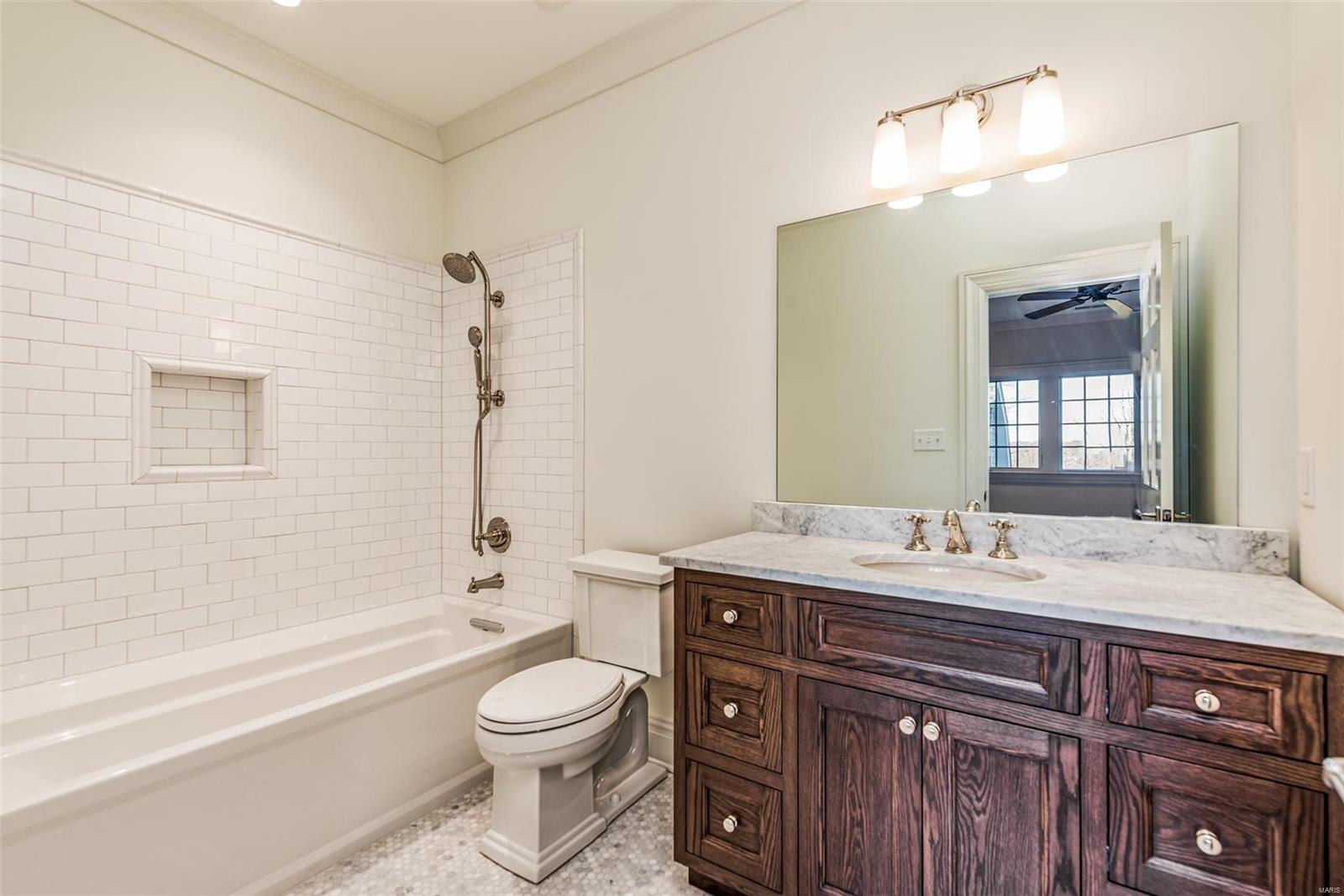 1926 South Mason Road St. Louis, MO 63131 - Photo 36 of 61