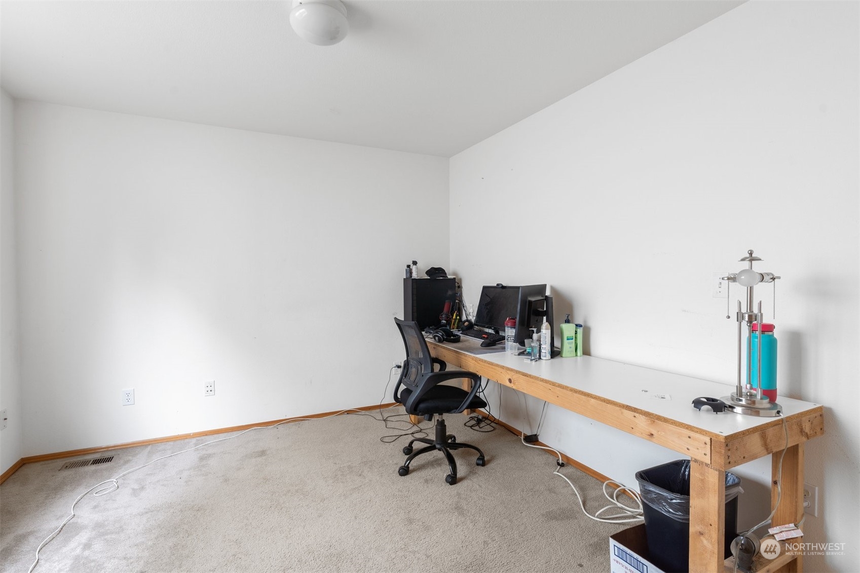 14718 Southeast 185th Place Renton, WA 98058 - Photo 16 of 32 Gallery Image 16