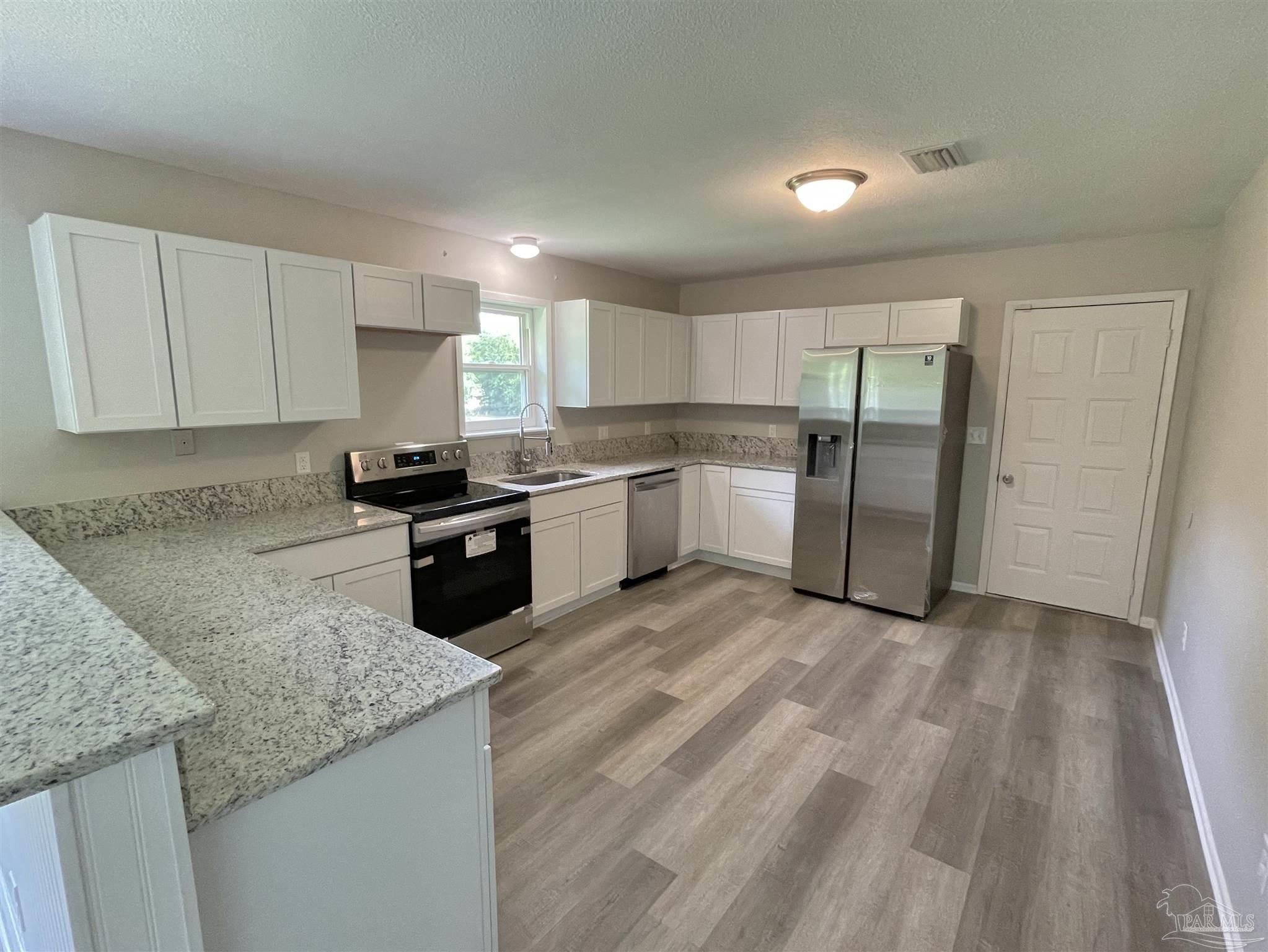 4497 Rice Road Milton, FL 32583 - Photo 3 of 19 Gallery Image 3