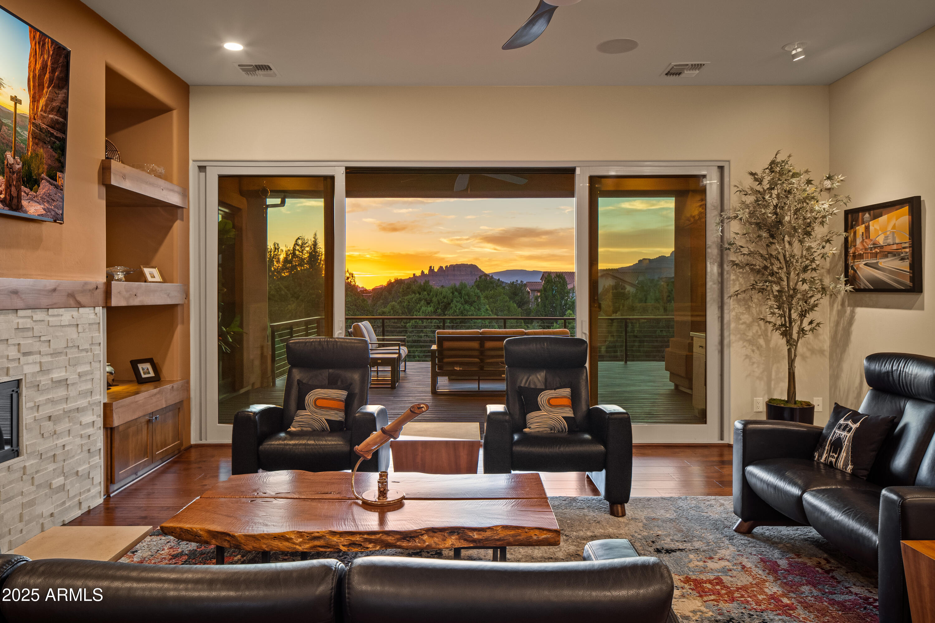 150 Rimstone Circle Sedona, AZ 86336 - Photo 7 of 38 GREAT ROOM AT SUNSET