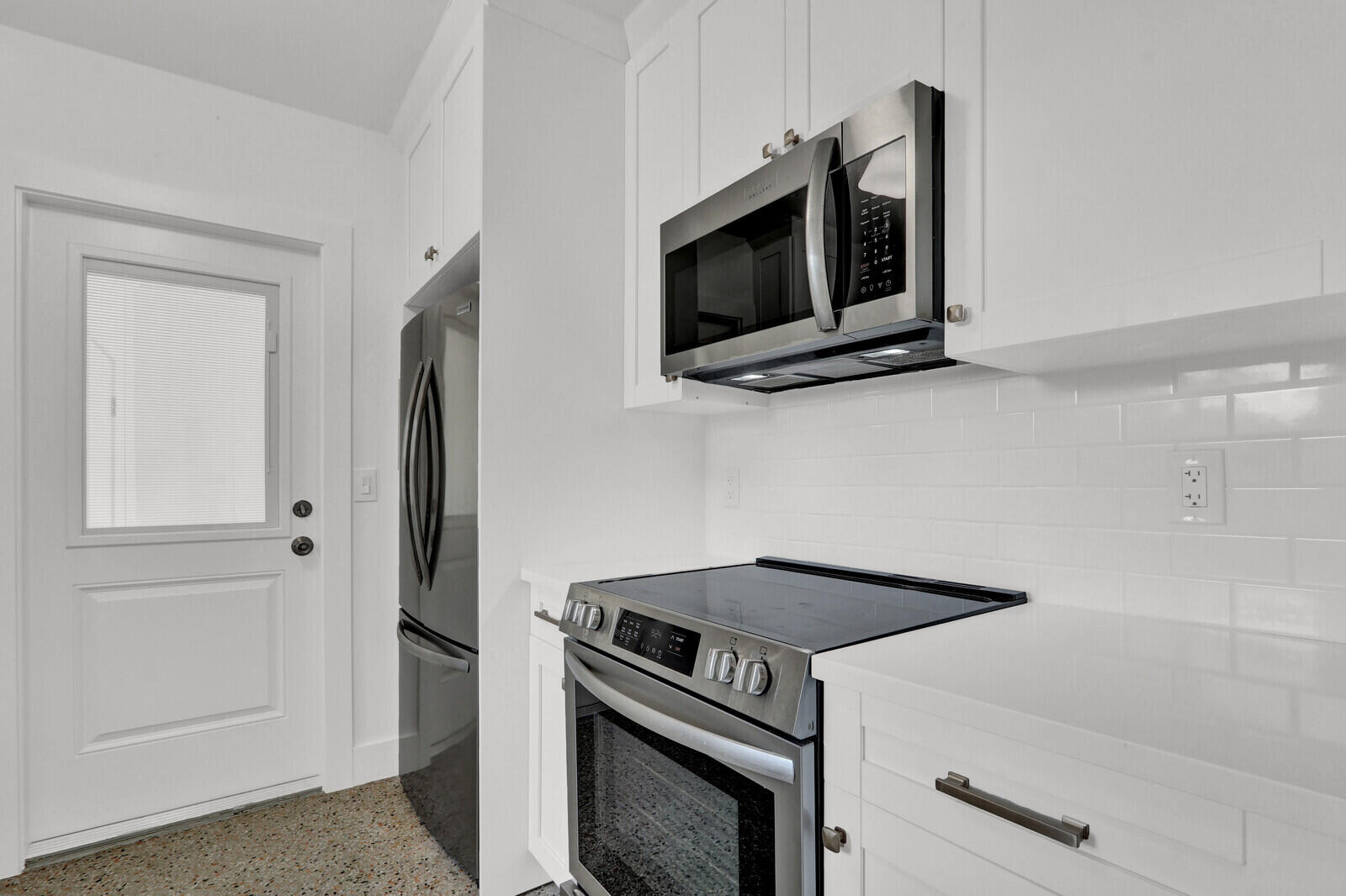 601 Paulina Road Jupiter, FL 33477 - Photo 12 of 36 12_Image_12_mls