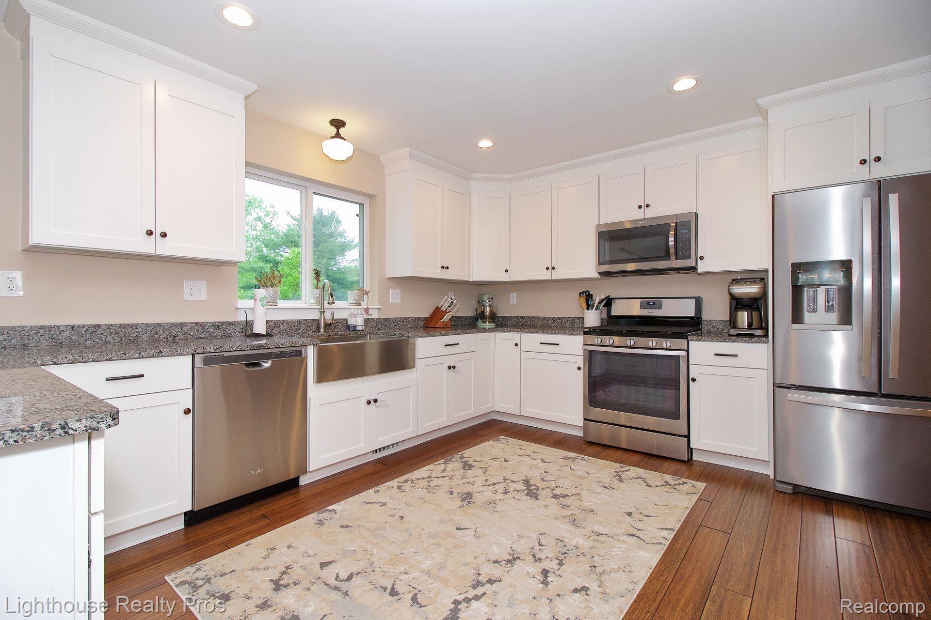 2897 Fisher Road Howell, MI 48855 - Photo 10 of 37 All stainless steel appliances included!