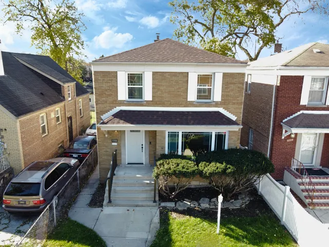 $3,200 | 9318 South Aberdeen Street, Chicago, IL 60620