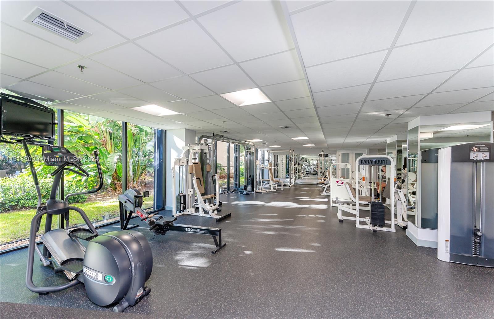 540 Brickell Key Drive, Unit 905 Miami, FL 33131 - Photo 33 of 43 a view of a room with gym equipment