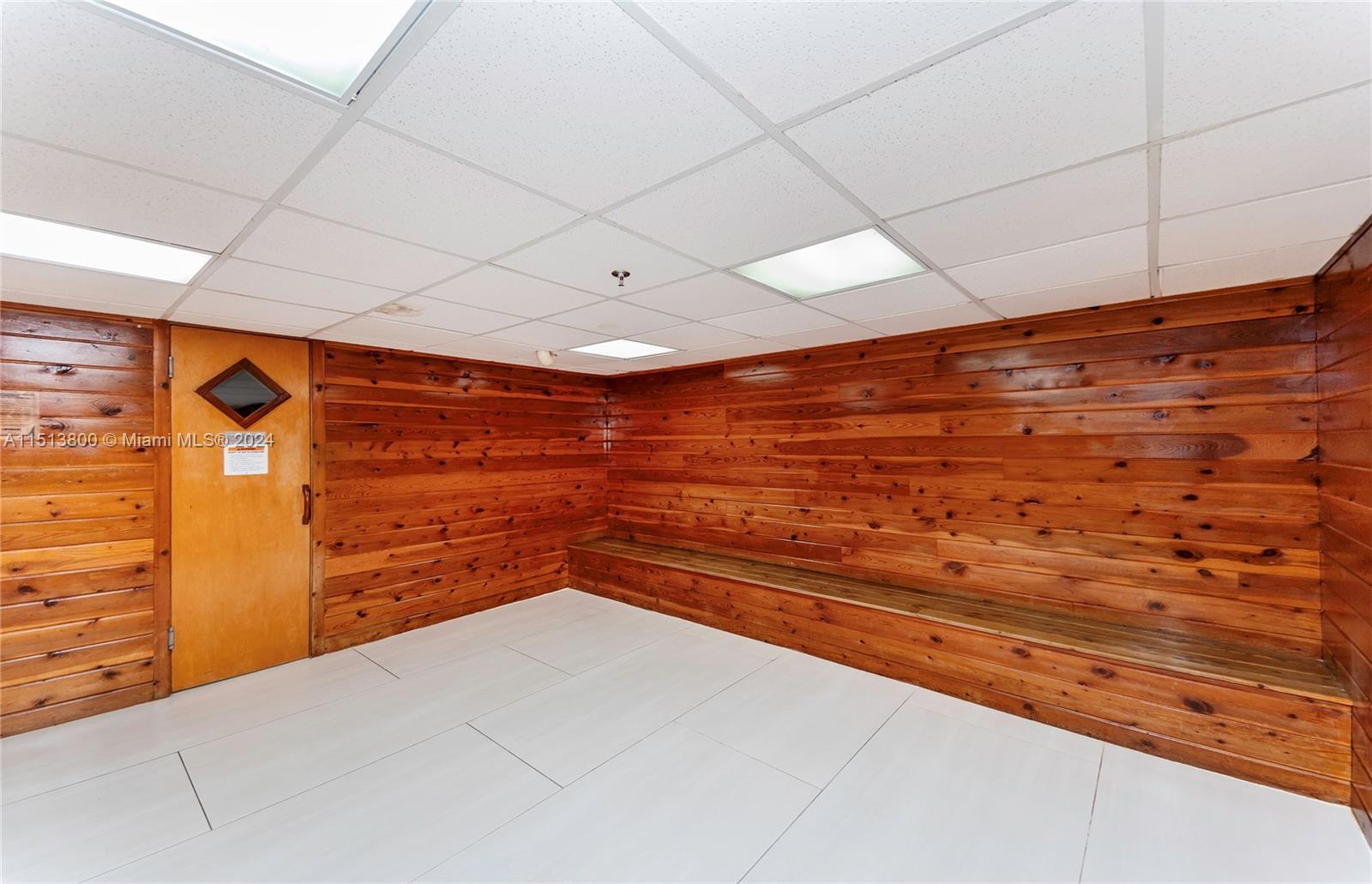 540 Brickell Key Drive, Unit 905 Miami, FL 33131 - Photo 38 of 43 a view of closet