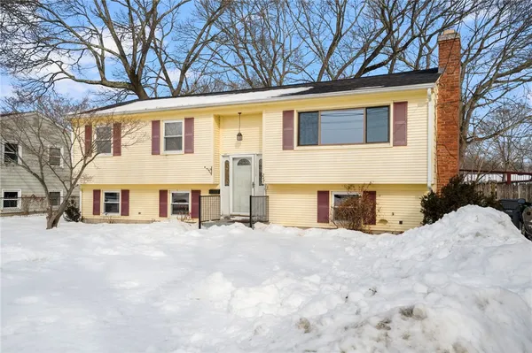 $350,000 | 247 Asylum Road, Warwick, RI 02886
