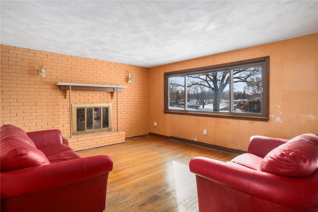 247 Asylum Road Warwick, RI 02886 - Photo 3 of 17